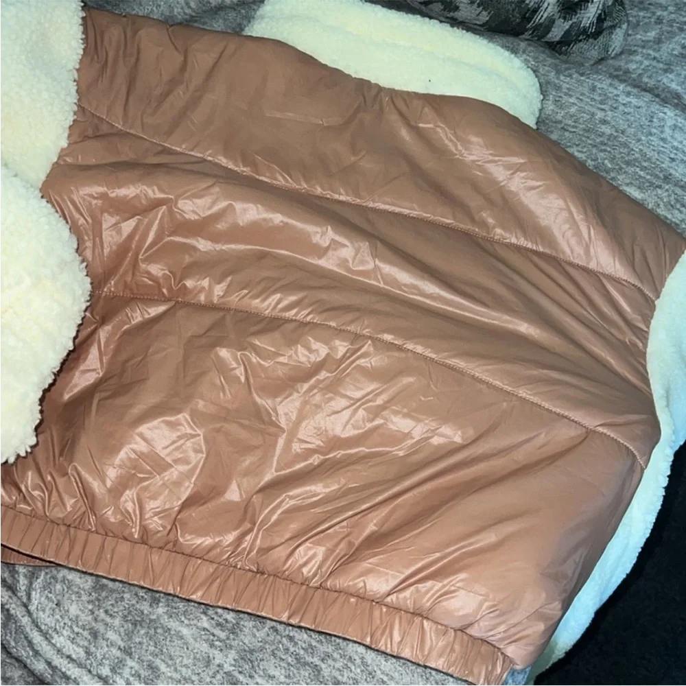 For Love & Lemons Niko Puffer - Picture 6 of 9